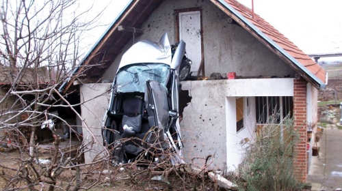 Smrksani „sitroen“  na kući Golubovića