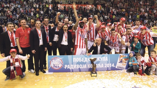 Odbranili „Žućkovu levicu“ u  ludom meču: Košarkaši Zvezde