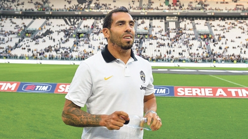 Spremno odelo:  Karlos Tevez