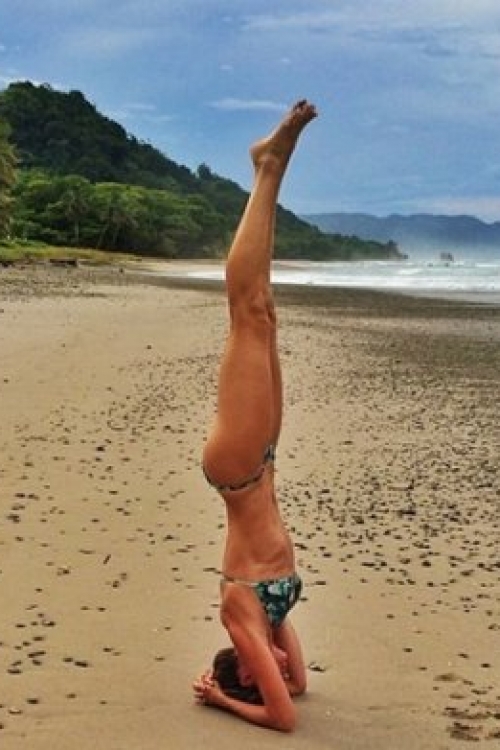 Žizel Bundšen uživa na plaži