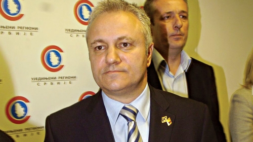Iako je od Dinkića dobio  21 milion dinara, splav je  poslovao sa gubitkom  sve do zatvaranja, 4. februara ove godine