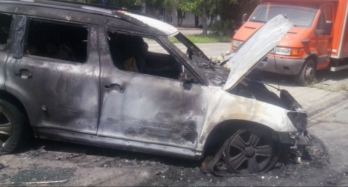 Zapaljen automobil