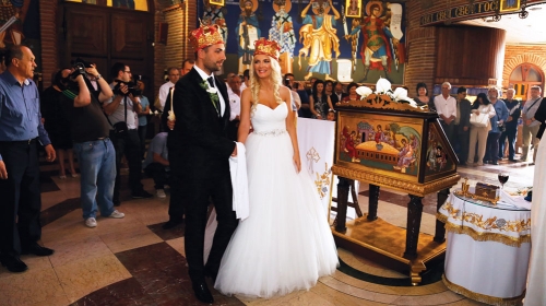 Krunisali svoju ljubav pred Bogom