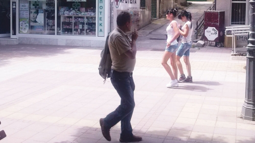 S. M. (68) napao  desetogodišnje dete