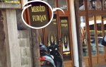 Ekstremisti na mopedu: Izlog „Furkana“