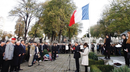 Venci za 375 poginulih  francuskih vojnika