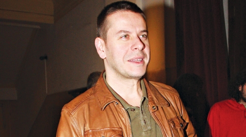Skuplja novu  opremu za studio? Vlado Georgiev