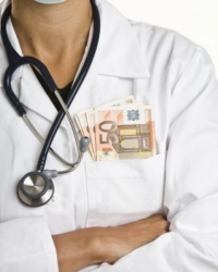 Doktor lekar zdravstvo mito korupcija | Foto: Profimedia