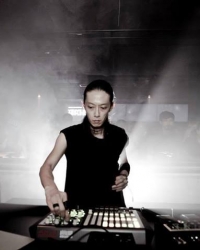 dj Xhin