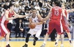 Pavlović u  duelu sa Mitrovićem, Marjanovićem  i Blažičem