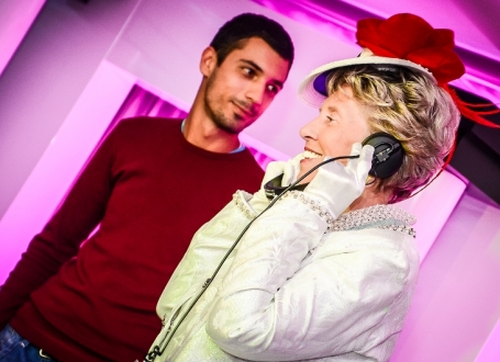 EVA RAS kao DJ