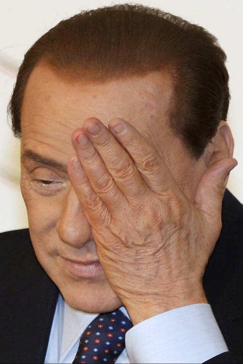 Dogorelo do prstiju: Silvio Berluskoni