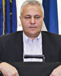 Mlađan Dinkić