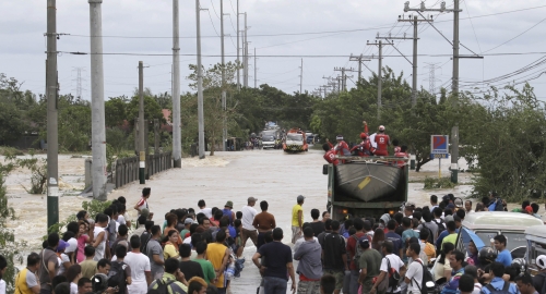 Poplava posle tajfuna na Filipinima / Foto: AP | Foto: 