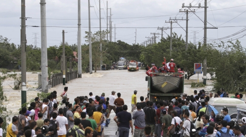 Poplava posle tajfuna na Filipinima / Foto: AP