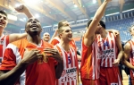 Košarkaši Zvezde konačno su dočekali da i njih navijači zovu na bis