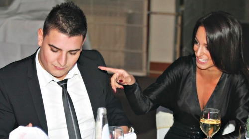 Šta ti je stolnjak skrivio?: Darko nasmejao Editu Aradinović
