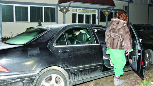 Mrka seo za volan, a Ana će biti suvozač