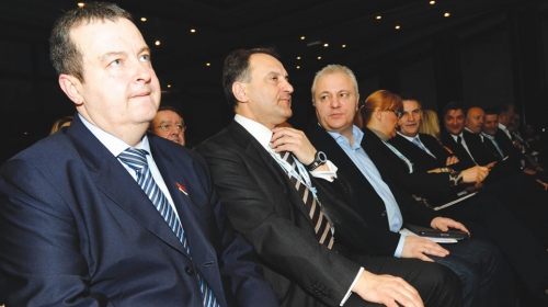 Vlahović je retko  hvalio napore vlade Mirka Cvetkovića:
