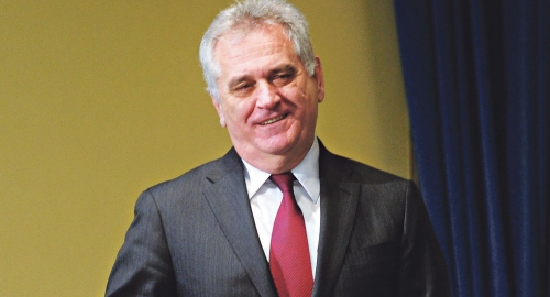 Stiže prijatelj iz  Emirata: Nikolić  dočekuje Bin  Zajeda