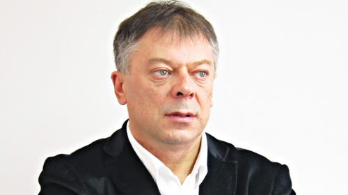Negira da mu pomažu partija i rodbinske veze: Novica Tončev