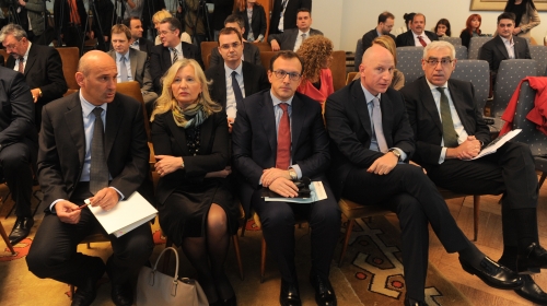 Vučić postrojio tajkune u Vladi!