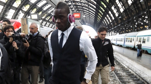 Nikako da se smiri: Baloteli Foto: AP