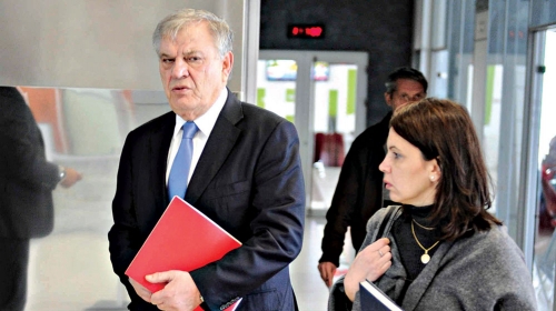 Sledeći odlazi: Karadžić