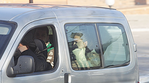 Ljutit pogled u paparace: Ivan i Sara