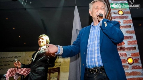 Toma Zdravković od voska, Novica od krvi i mesa