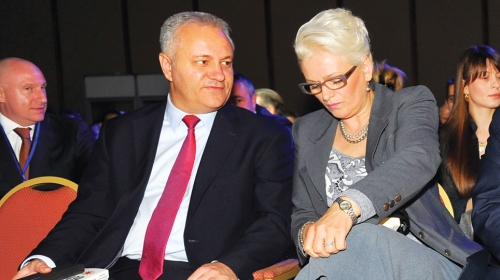 Pare ih pomirile:  Mlađa i Jorgovanka