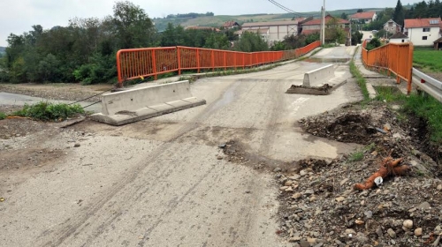 Most koji je oštećen u poplavama