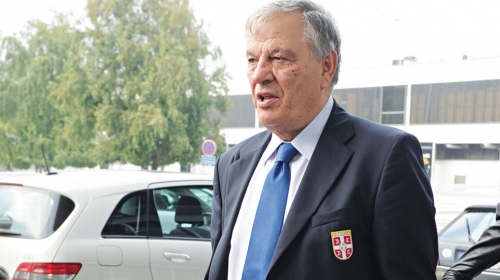 U Skoplju mu bar  neće skandirati: „Tole, lopove“:  Tomislav  Karadžić