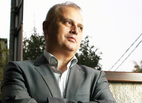 „Vesiću samo šipka  fali“, smatra Tadić