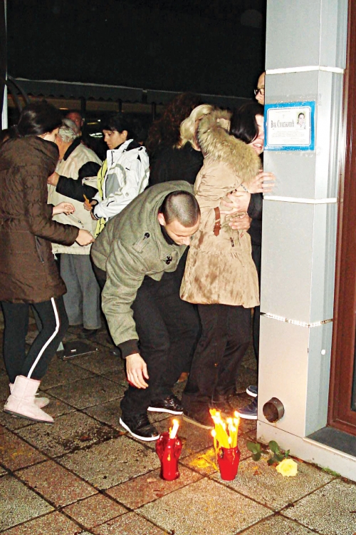 Vukovoj devojci  pozlilo na protestu