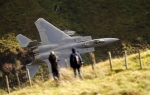F15