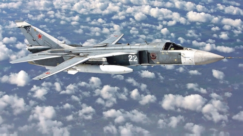 Ruski lovac  bombarder  „su 24” je  90 minuta  kružio oko  „plena”
