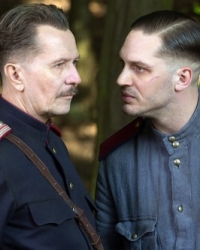 Tom Hardi i Geri Oldman: Scena iz filma "Dete 44"