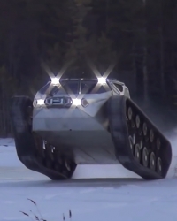Ripso EV2 mini tenk braće Houv
