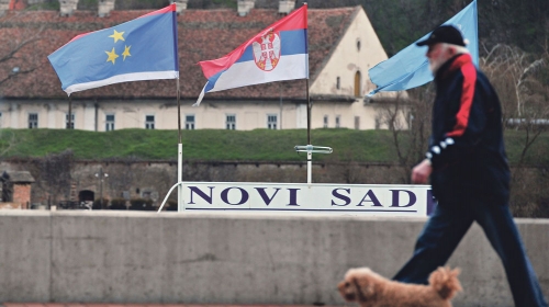 Pokrajina  menja status