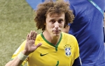 Razmišlja da  kupi verenički  prsten: David  Luiz