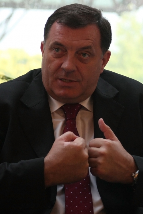 Srbi više vole RS od BiH! - Milorad Dodik