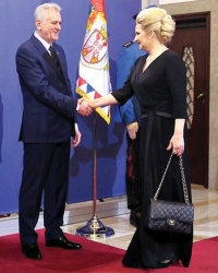 Zorana u pratnji supruga Vladimira stigla na prijem kod Nikolića