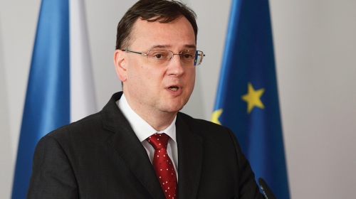 Ljubavni dvougao: Nečas