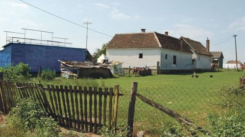 Kuća  uhapšenog  M. D. (16)