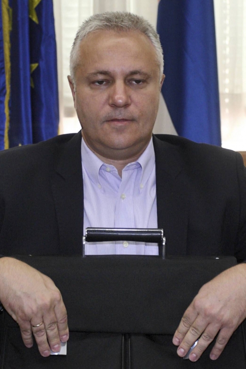 Samo da ne bankrotira(mo)!