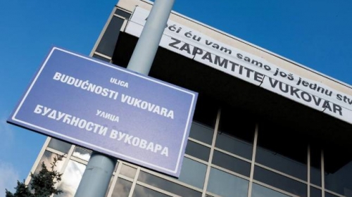 Ćirilica im smeta / Foto: facebook
