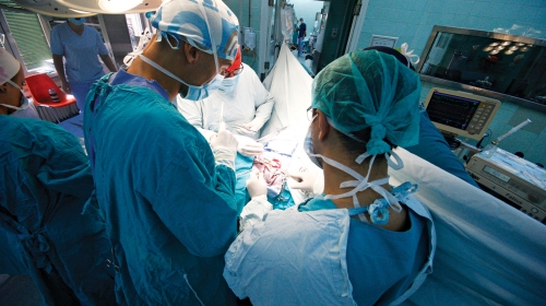 U svetu se  godišnje izvrši  oko 3.500 transplantacija srca