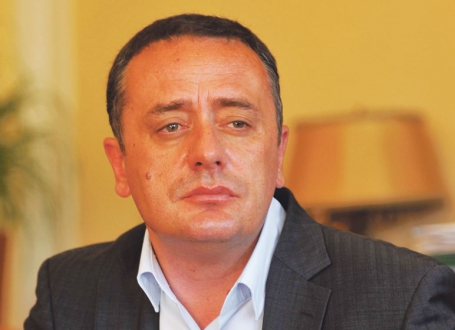 Aleksandar  Antić
