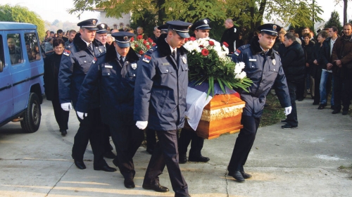Siniša je poginuo prilikom intervencije: Sahrana